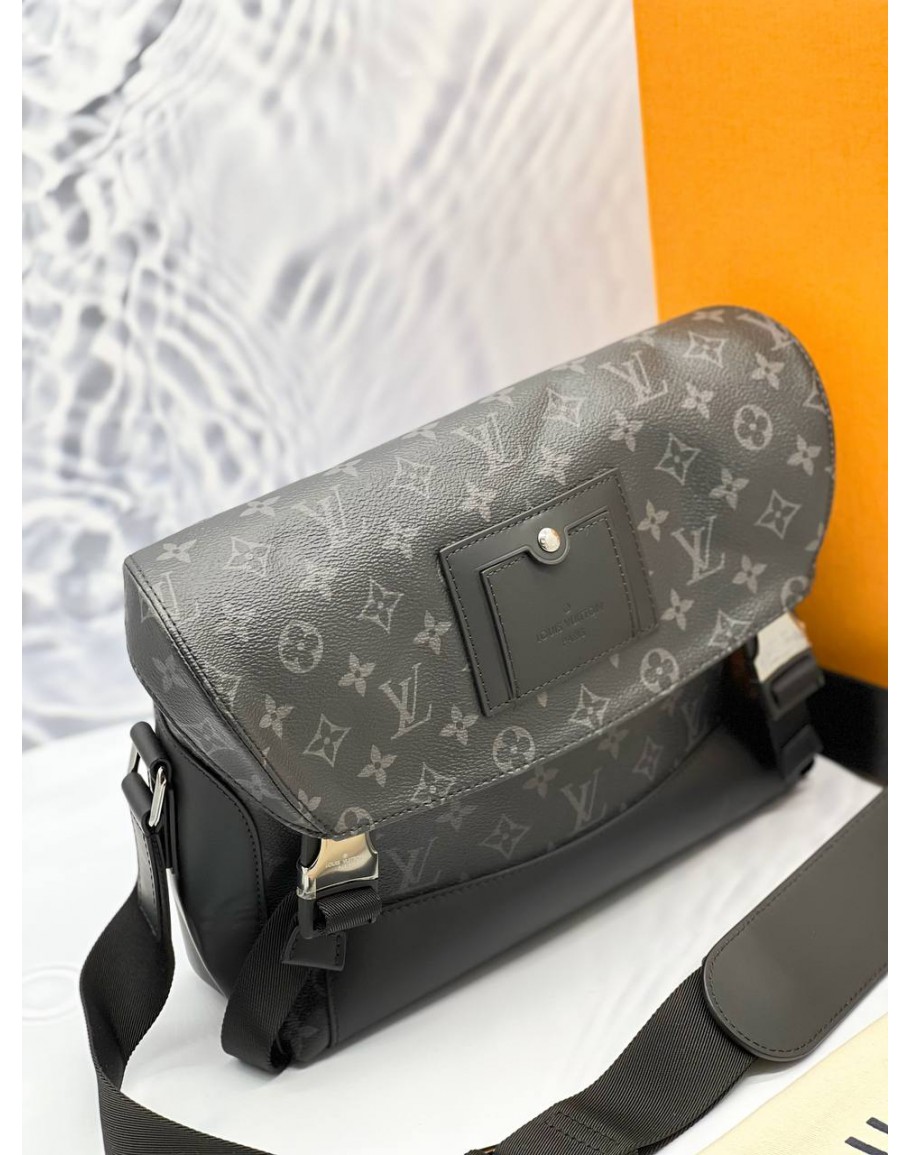 Louis vuitton hot sale voyager pm